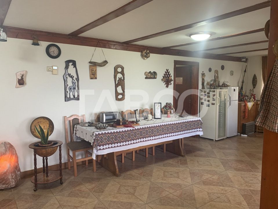 EXCLUSIVITATE Pensiune 9 camere 615 mpu 3600 mp teren in Fantanele – fotografia 11 din 35