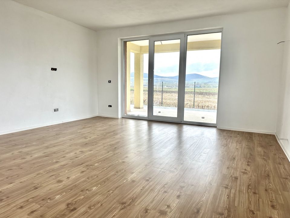 Casa NOUA 3 Camere 2 Bai Terasa 20 mp Teren 500 mp FInisata Cheie – fotografia 16 din 24