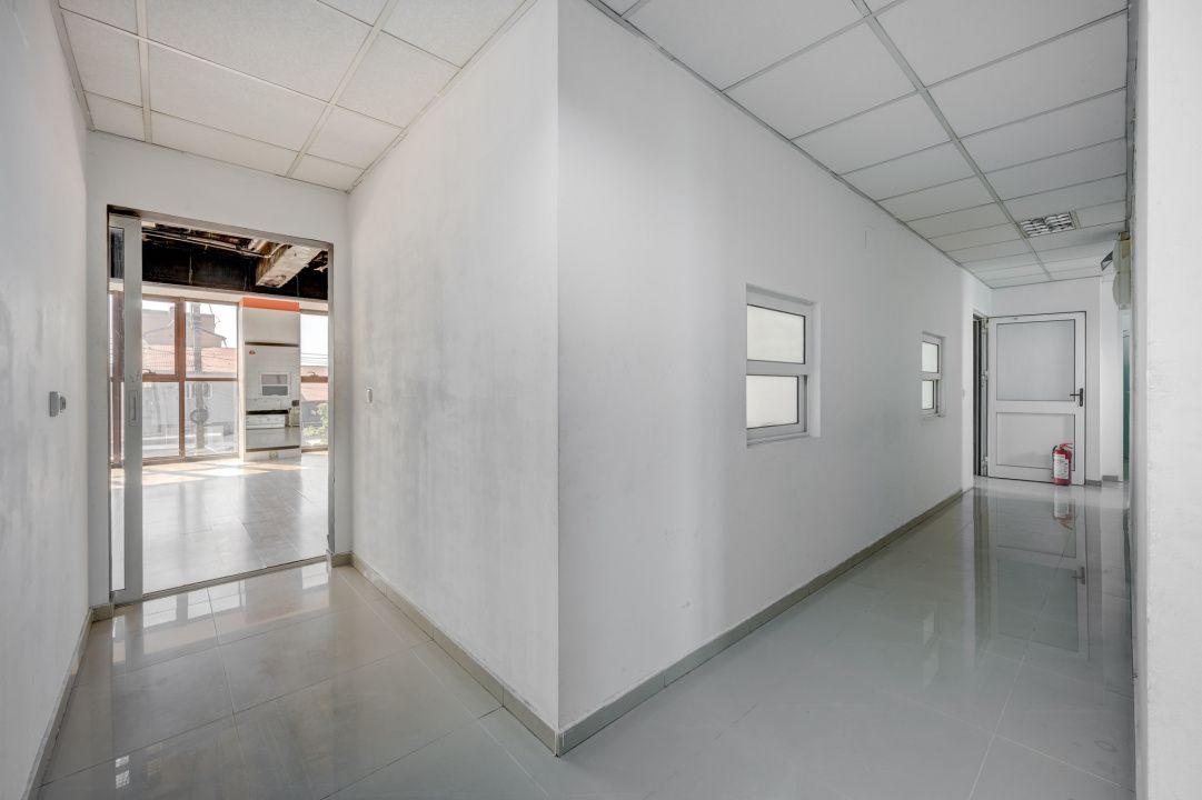 AFUMATI - BUCURESTI-URZICENI, SPATIU COMERCIAL 500 MP, ETAJ 1! – fotografia 36 din 47