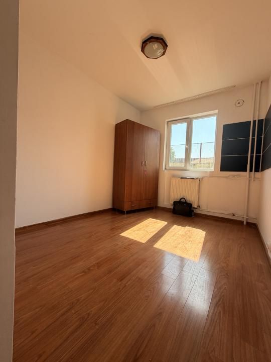 Garsoniera 13 mp, renovata, parter - Dambovita – fotografia 5 din 5