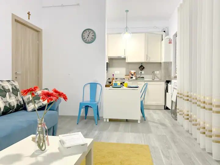 Apartament decomandat in Mamaia Sat | Mobilat lux | Prima linie la mare – fotografia 2 din 33