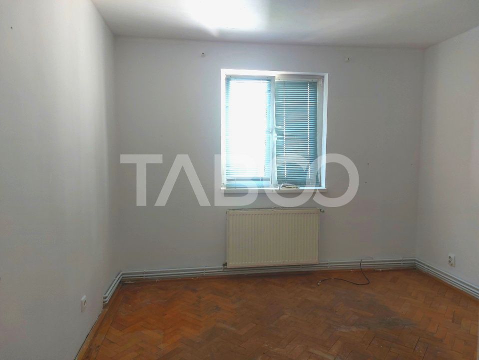 Comision 0% Apartament 40 mp 2 camere decomandate balcon Cisnadie – fotografia 3 din 18