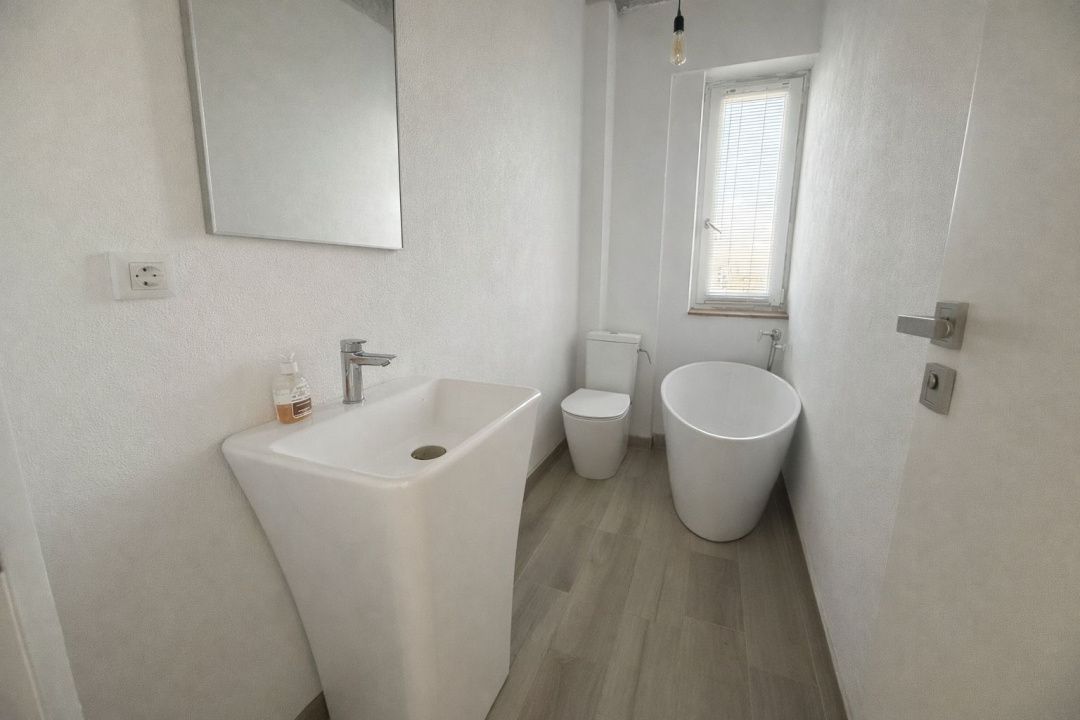 Apartament 3 camere open space, 104.9 mp, cartier Craiovita, zona Mall Promenada – fotografia 9 din 14