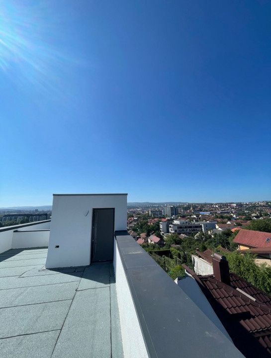 Casa tip duplex, Dambul Rotund, cu view superb – fotografia 3 din 8