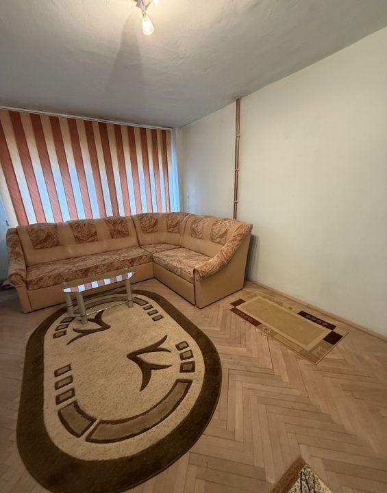 Apartament 5 Camere Scara Interioara 2 Bai 3 Balcoane CENTRU Ultracentral view – fotografia 3 din 8