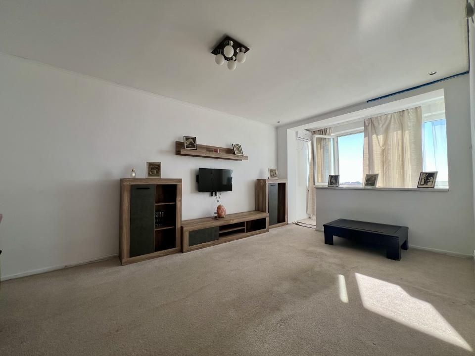 Apartament 3 camere, decomandat, 70 mp utili - zona Sagului – fotografia 3 din 11