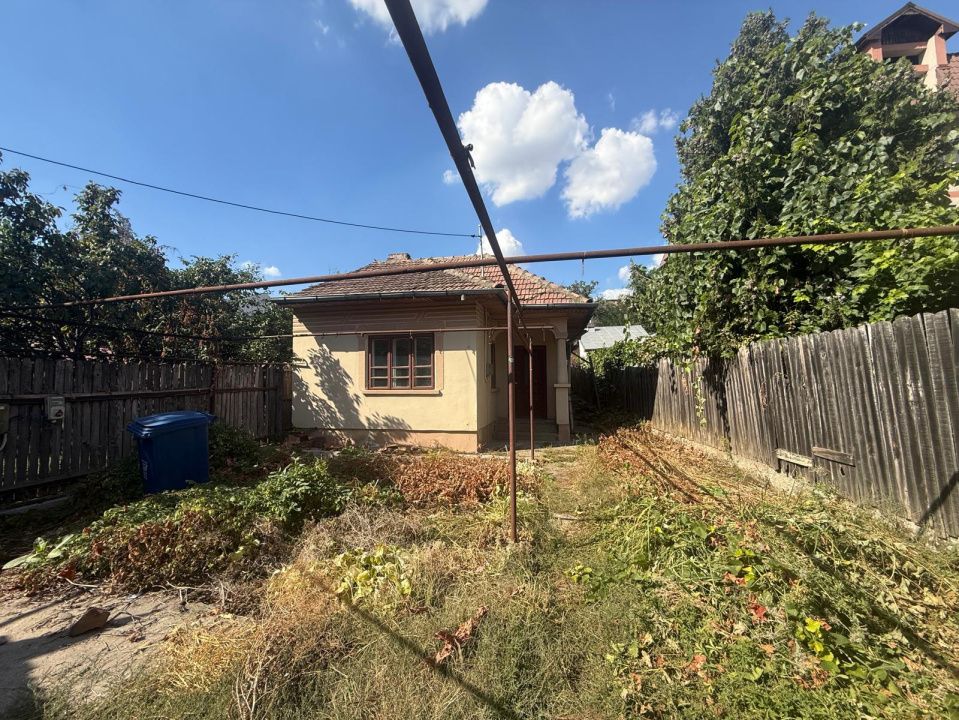 Teren intravilan+constructie demolabila, 444 mp, Siloz – fotografia 1 din 3