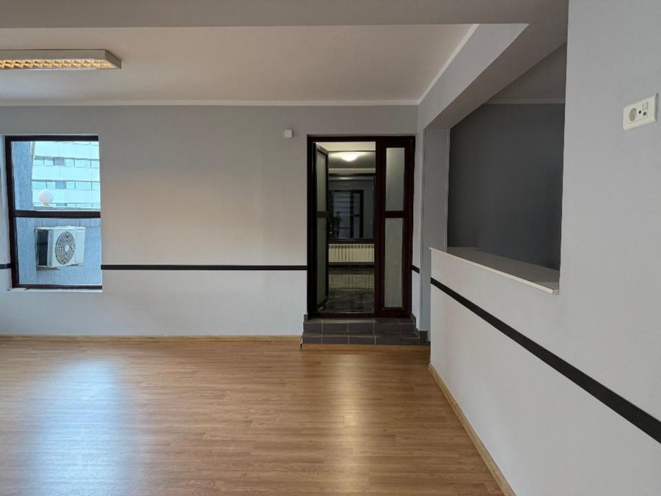 Spațiu Birou | Open Space | 130 mp | Locuri de Parcare – fotografia 5 din 9