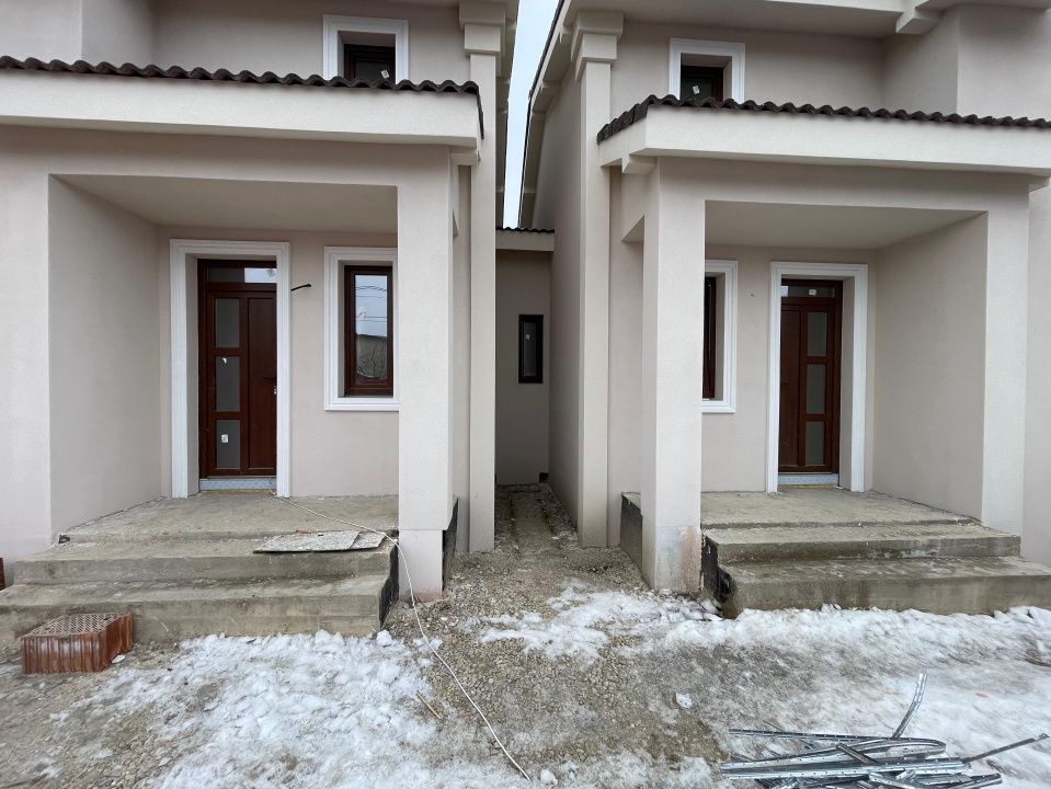 Duplex 4 camere despartit prin camera tehnica - Mosnita Noua – fotografia 13 din 13