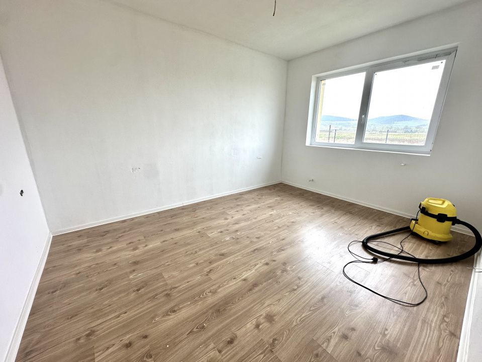 CASA NOUA I 4 CAMERE I 2 BAI I BUCATARIE I 500 MP TEREN I FINISATA I – fotografia 14 din 24