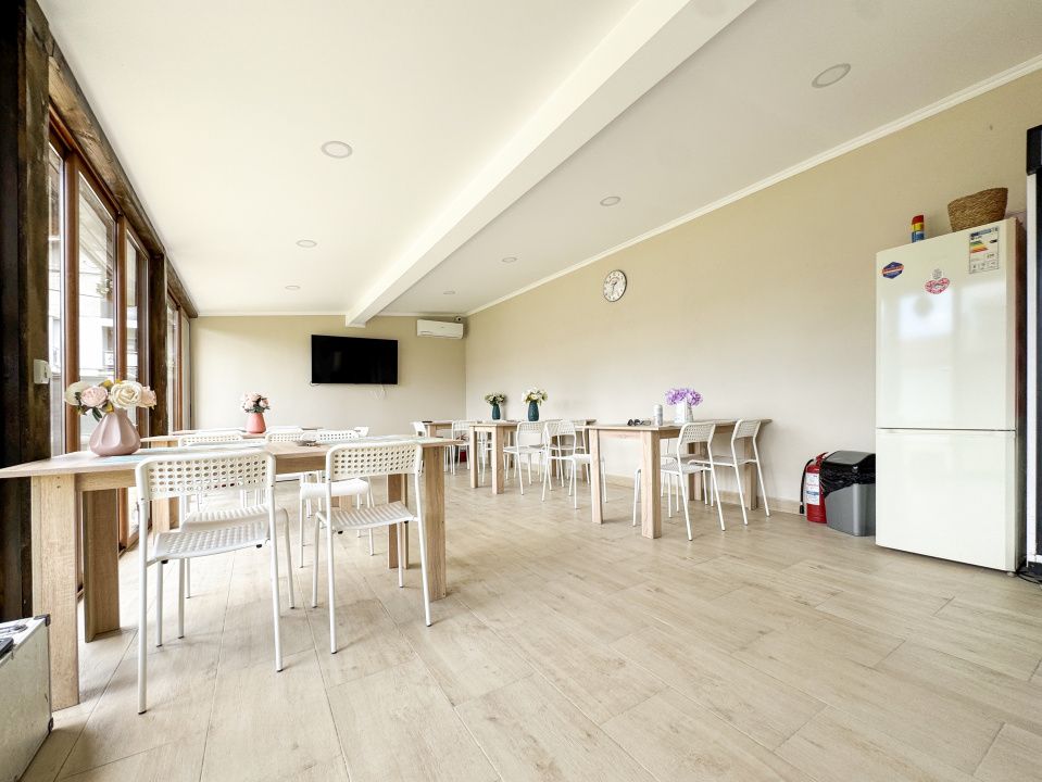 Pensiune de vanzare Costinesti, 26 camere duble, complet functionala – fotografia 5 din 28