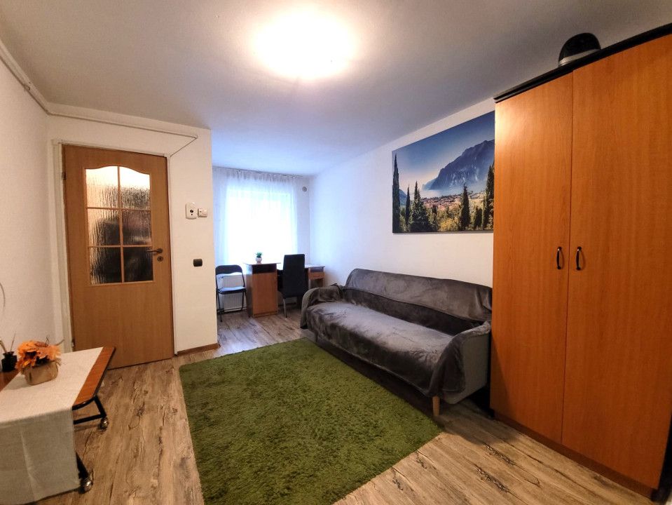 Apartament la prima inchiriere in zona ultracentrala cu parcare – fotografia 2 din 9