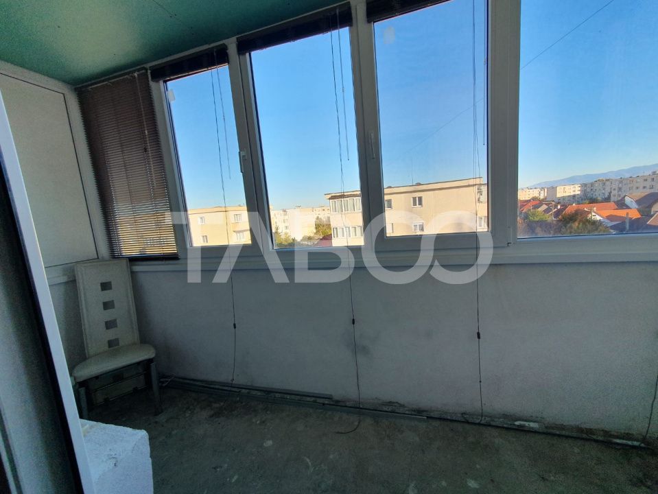Apartament 3 camere decomandat 80 mp + 2 balcoane zona Teiului – fotografia 13 din 13