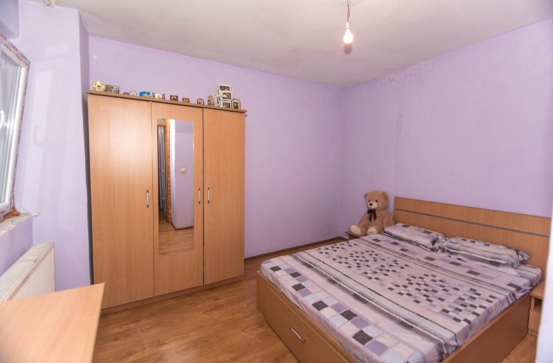 APARTAMENT 3 CAMERE DECOMANDAT | CENTRUL ORAȘULUI MIOVENI – fotografia 1 din 6