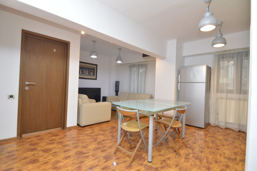 INCHIRIERE APARTAMENT 3 CAMERE UNIRII-CAMERA DE COMERT – fotografia 14 din 21