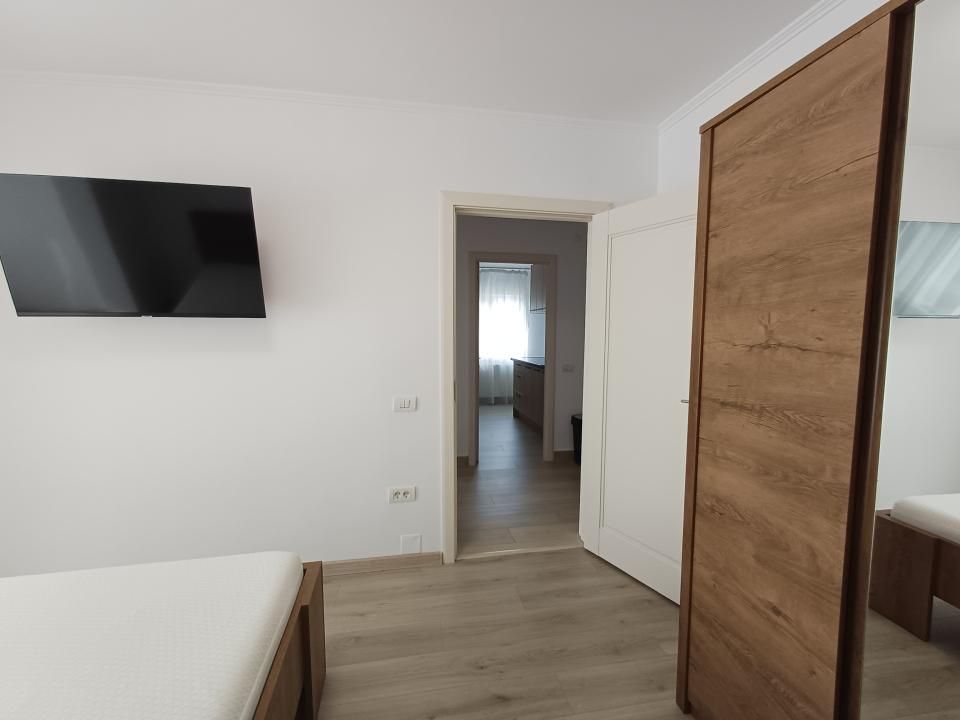 Inchiriere apartament 3 camere  Central – fotografia 7 din 16