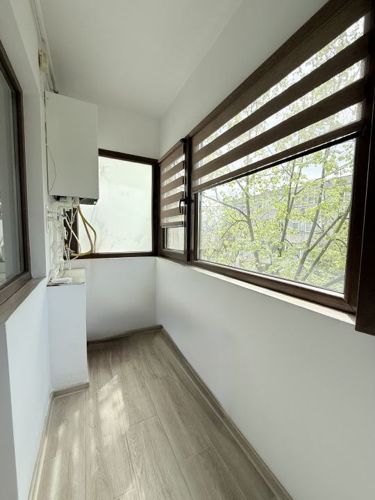 Apartament cu 3 camere de inchiriat in zona Faleza Nord – fotografia 11 din 12