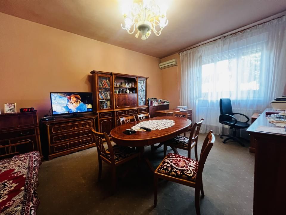 Vila cu 5 camere, 3 bai in Zona Cetatii Timisoara – fotografia 3 din 12