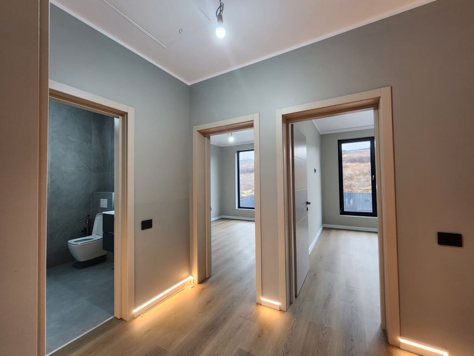 CASA INDIVIDUALA, 5 CAMERE, 3 BAI, 141 MP UTILI, 490 MP TEREN, MIROSLAVA – fotografia 3 din 19