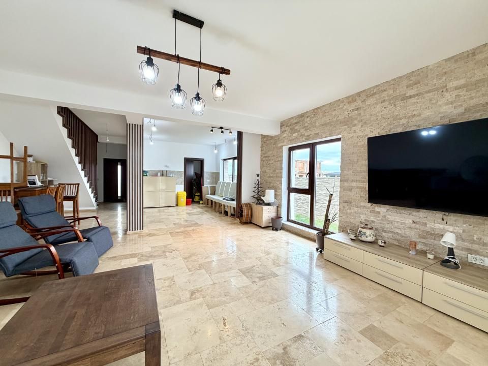 COMISION 0% - Duplex 4 camere, 135 mp utili, 330 mp teren - Timisoara – fotografia 2 din 13