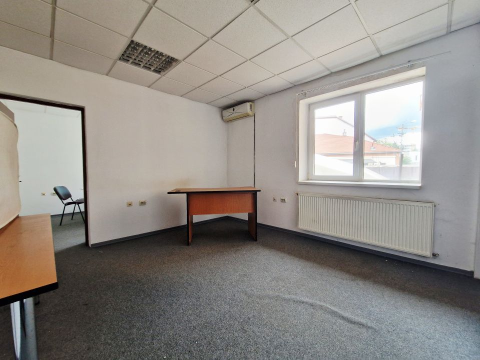 Casa pentru birouri, curte generoasa si 10 parcari zona Paris – fotografia 4 din 22