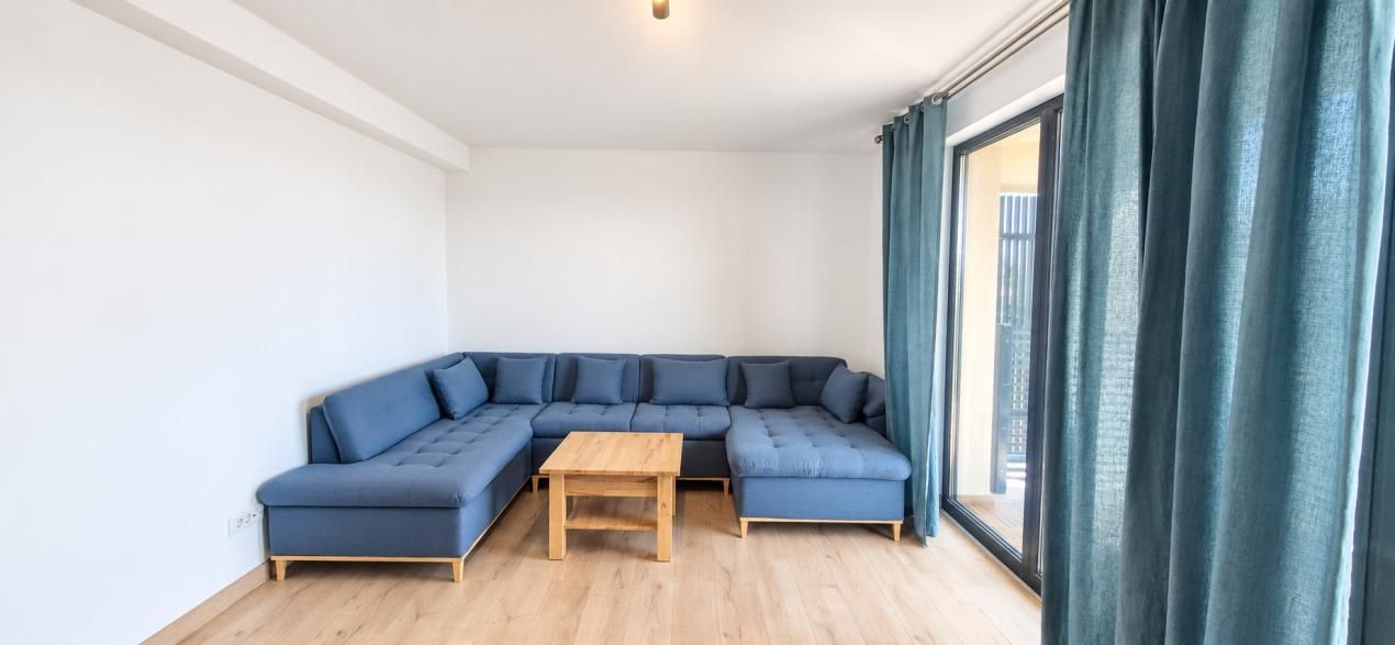 Închiriere apartament cu 2 camere, mobilat și utilat - Urban Segovia – fotografia 2 din 11
