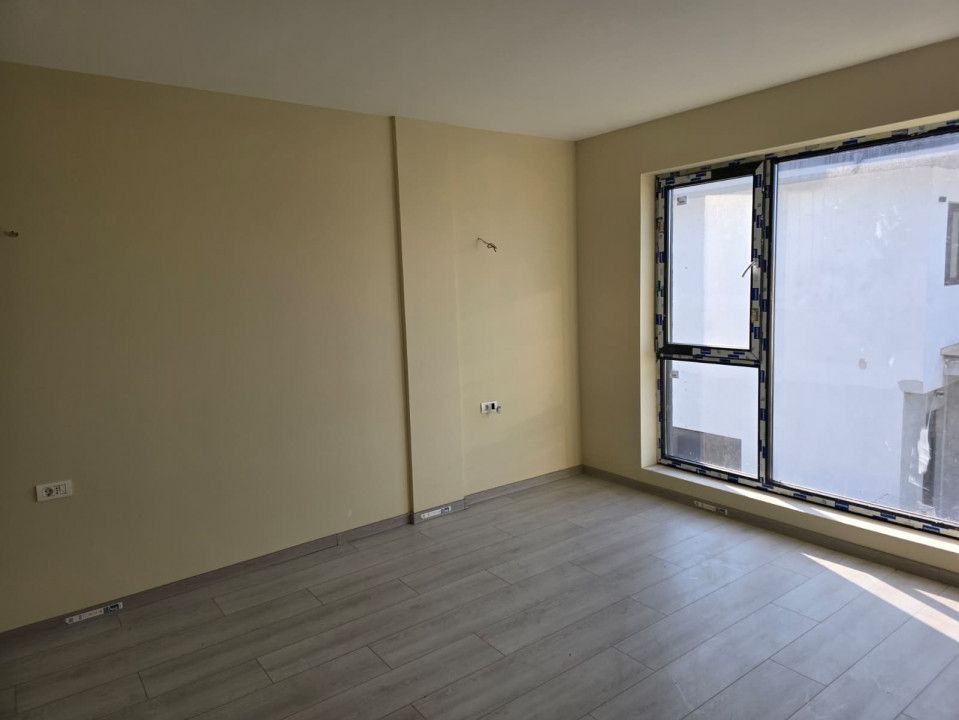 Vila de vanzare Lazu – fotografia 4 din 14