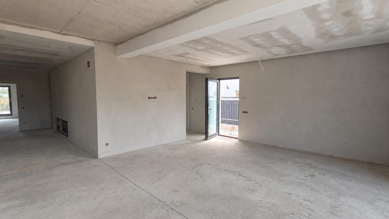 Apartament cu gradina 4 camere 3 bai – fotografia 4 din 12
