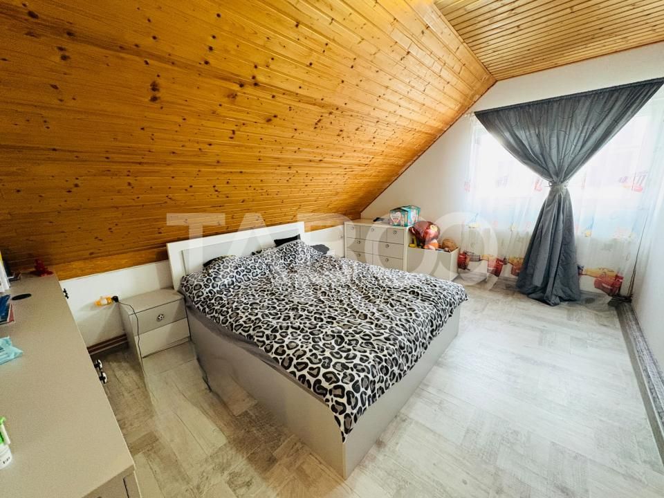 Casa de vanzare 7 camere MOBILATA UTILATA 210 MPU teren liber 518 mp – fotografia 7 din 15