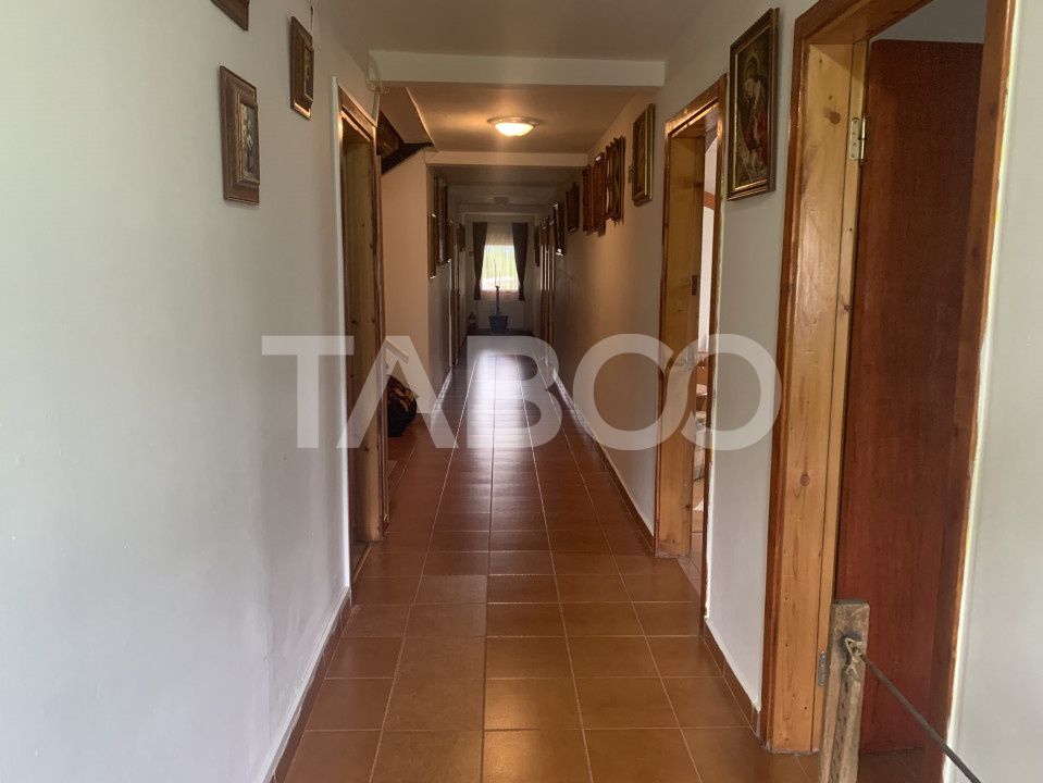 EXCLUSIVITATE Pensiune 9 camere 615 mpu 3600 mp teren in Fantanele – fotografia 25 din 35