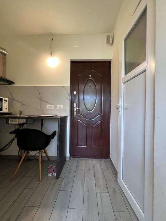 Garsoniera, 18mp utili, etaj 3 - zona UMT – fotografia 7 din 7