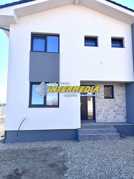 Casa Noua in Cetate 4 camere 117 mp. Teren 340 mp Finisata 90 % – fotografia 1 din 19
