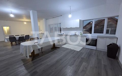 Casa de inchiriat 9 camere 5 bai pretabil Compani / Muncitori