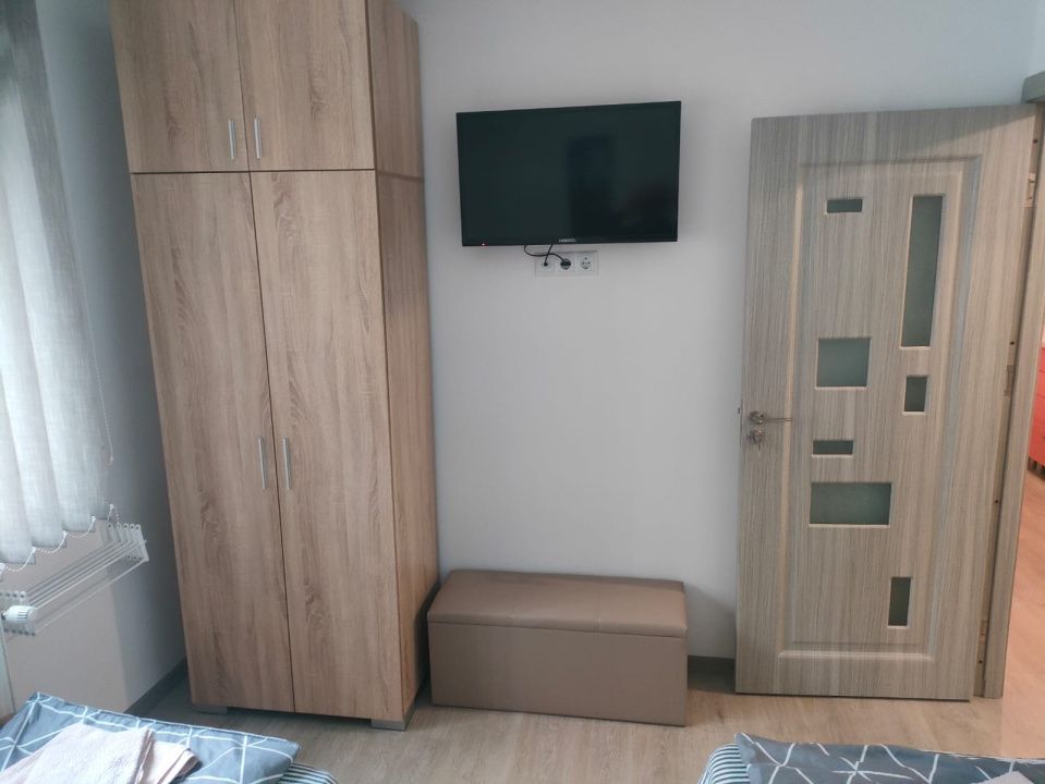 Clădire multifuncțională de vânzare – 24 locuinte, curte, randament ridicat – fotografia 16 din 28