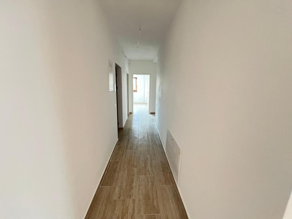 Apartament-3-Camere-Decomandat-73mp-Utili-Balcon-5mp-Parcare-Sanpetru-Residence – fotografia 7 din 17