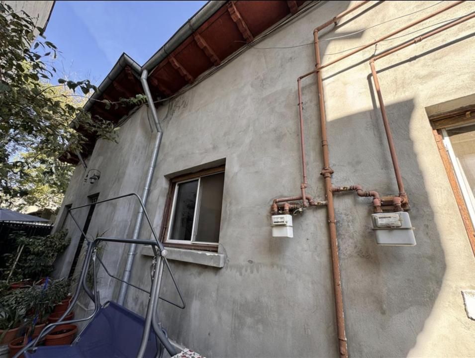 Casa 5 Camere | Piata Alba Iulia - Popa Nan | Teren 232 mp | Singur Curte – fotografia 2 din 12