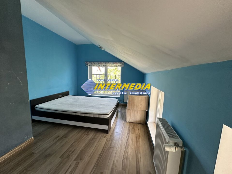 Proprietate 2 case curte pavata Teren 700 mp Hotel CETATE gard utilitati – fotografia 6 din 28