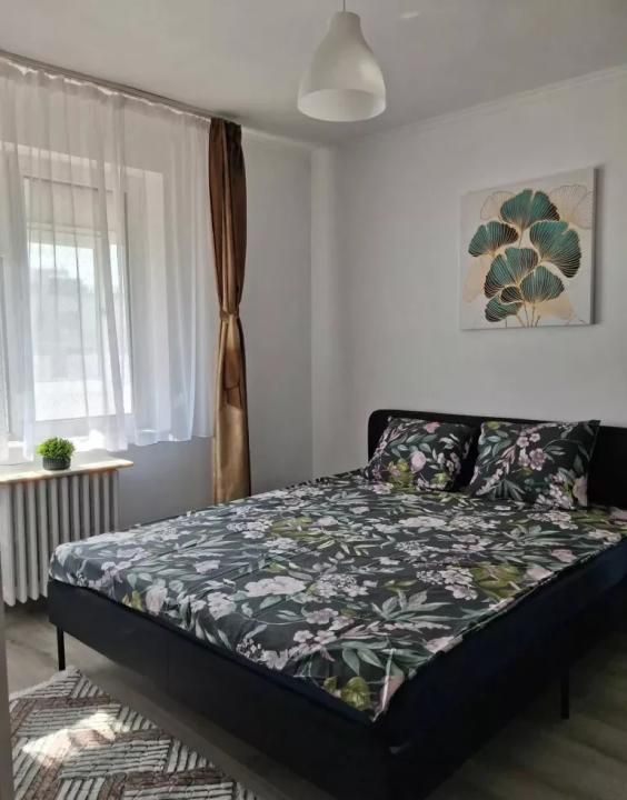 2 Camere de vanzare | Romana | Metrou | 0% Comision | Renovata | Cash – fotografia 1 din 8