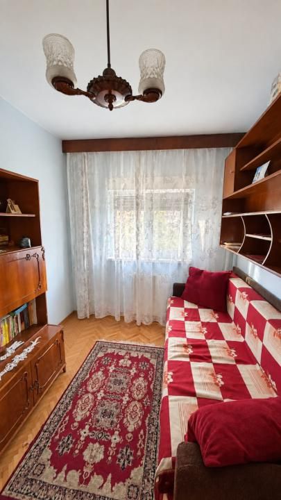 Apartament spatios cu 3 camere, 55 mp utili, etaj 3 - zona Lipovei – fotografia 4 din 8
