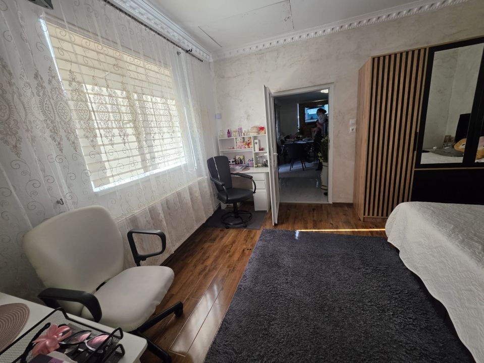 🏡 APARTAMENT LA CASĂ DE VÂNZARE – 70,2 MP UTILI + CURTE, Turnisor – fotografia 4 din 9