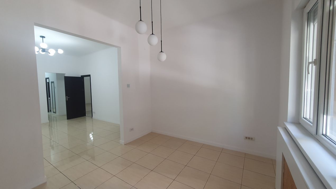 Apartament Premium 3 Camere – Ultracentral, Zona Ateneul Român - de inchiriat – fotografia 3 din 12