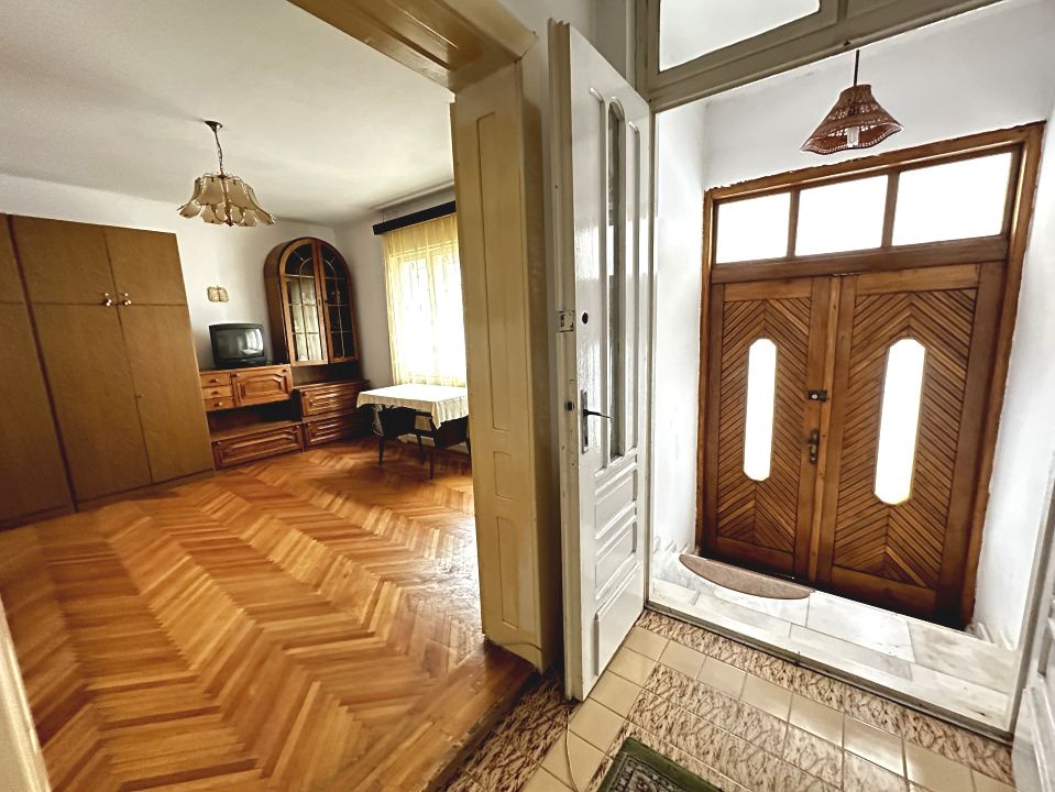 Casa 4 Camere pe Parter 441 mp Teren Alba Iulia Ultracentral CENTRU Turistic – fotografia 4 din 49