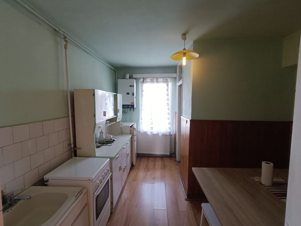 Apartament cu 4 camere de vânzare - Reghin 0 comision. – fotografia 7 din 10