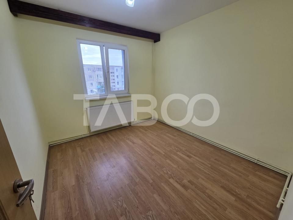 Apartament 2 camere semidecomandat de vanzare etaj 3 T. Vladimirescu – fotografia 4 din 8