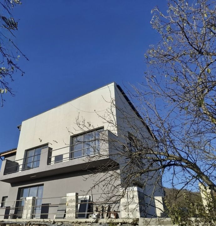 Casă P+E, 192 mp utili, teren 600 mp și garaj dublu | Dezmir – fotografia 13 din 13