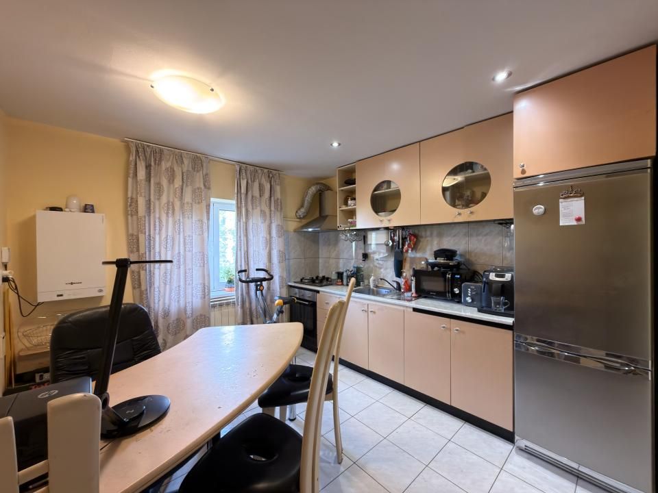 Apartament 3 camere, decomandat, 72mp utili, etaj 2, zona Sagului – fotografia 9 din 15