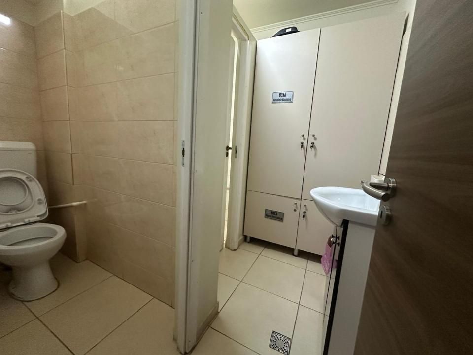 spatiu comercial cabinet | centrala proprie | investitie | zona excelenta | – fotografia 11 din 13