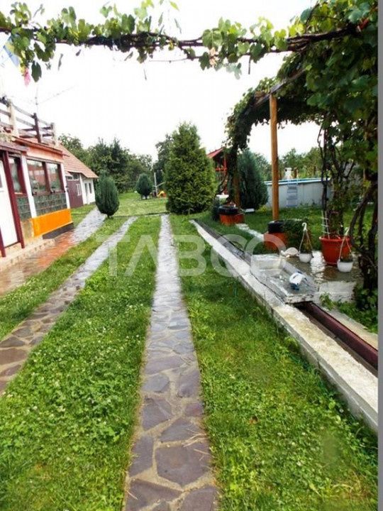 Pensiune de vanzare 13 camere si teren 3000 mp la cheie Comision 0% – fotografia 17 din 53