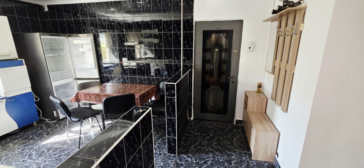 3 camere cu 2 bai si 2 balcoane – fotografia 9 din 14