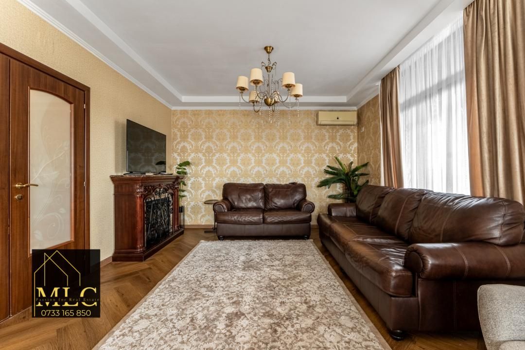 Apartament de vânzare cu 4 camere | cartier Damaroaia – fotografia 1 din 18
